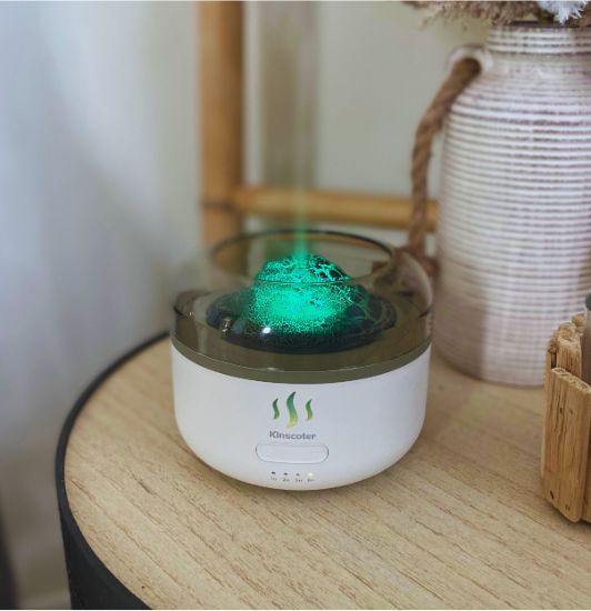 Diffuseur d'huiles essentielles Aromagma en forme de volcan avec brume